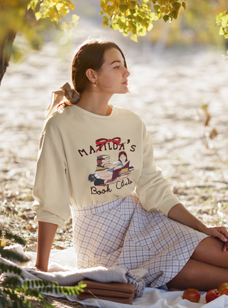 MATILDA'S BOOK CLUB crewneck vintage unisexe